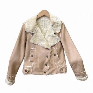 Vintage penny lane cropped beige faux suede jacket with a shearling lining and c
